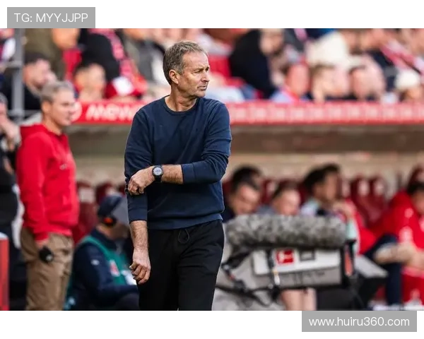 尤尔曼德谈惨败反思球队防守松散带来的严重后果